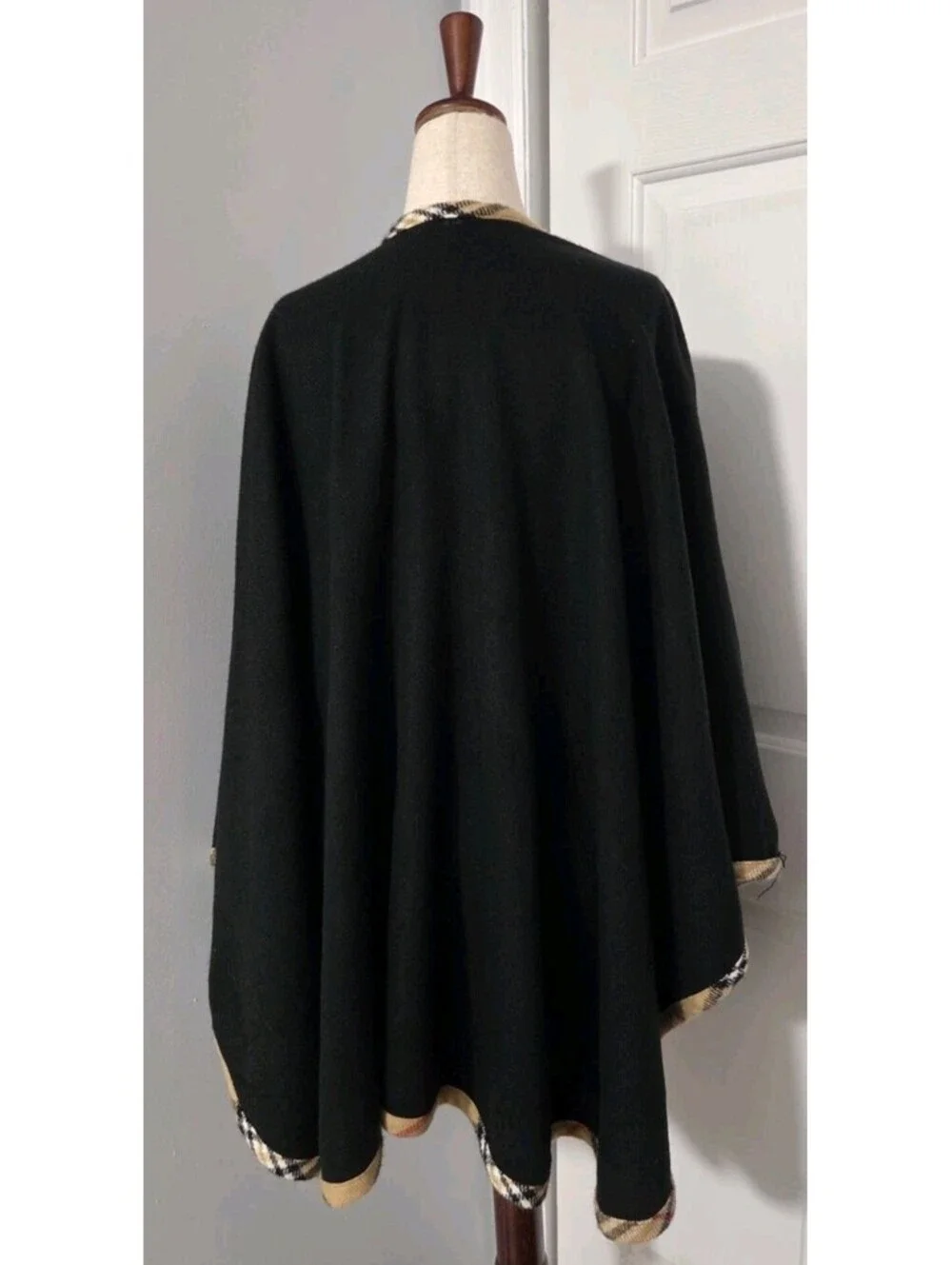 Lord And Taylor One Size Black Plaid Trim Open Front Poncho Cape Wrap
